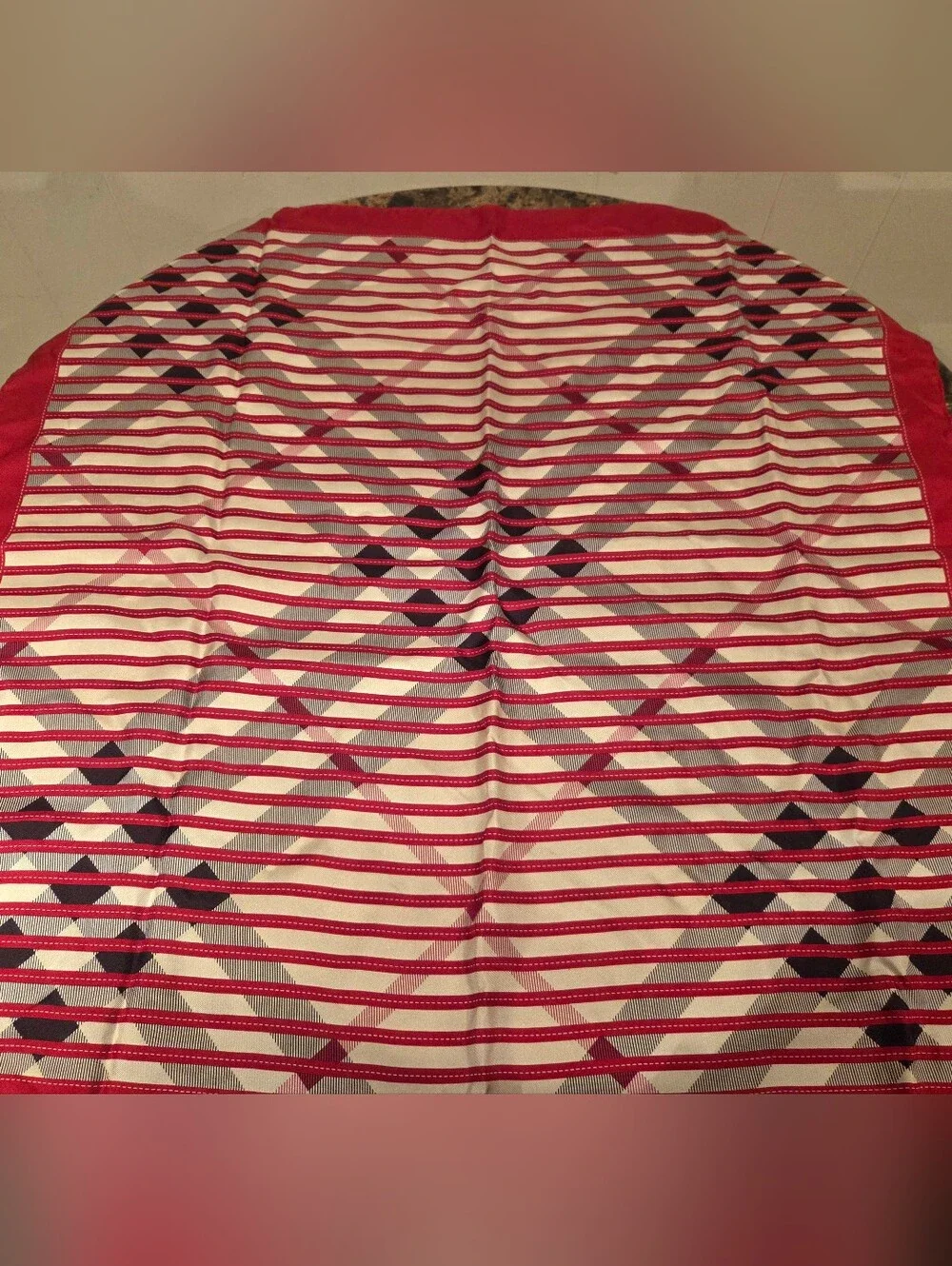 NWOT!! Burberry Silk 26